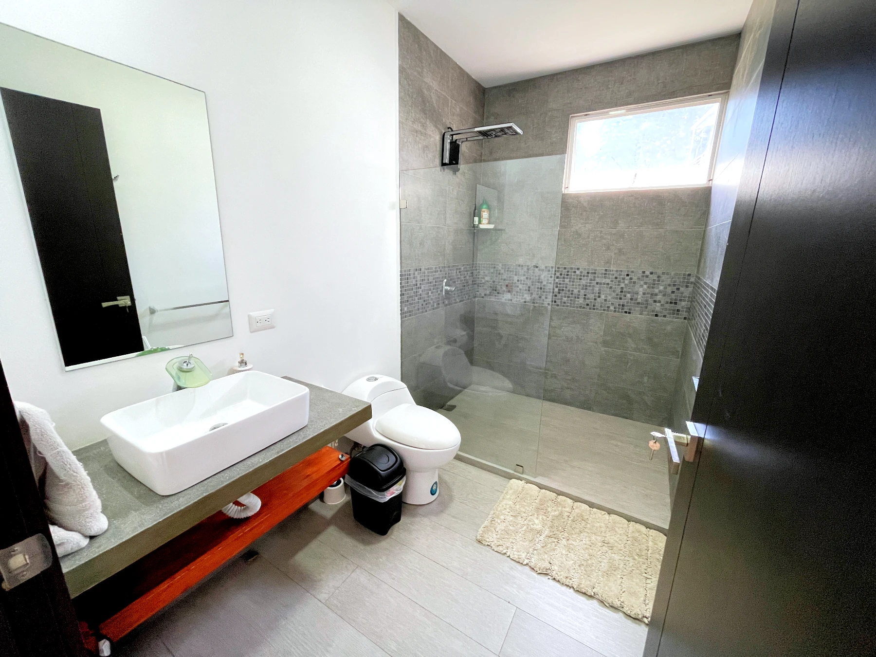 5-Bed Ocean View Home in Altos de Leonamar, Punta Leona | Costa Rica